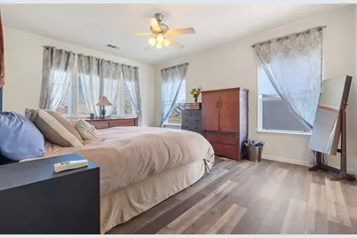 2730 Explorer Way, Turlock, CA 95382 - Photo 37