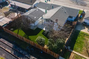 833 S Holly Dr, Lodi, CA 95240 - Photo 9