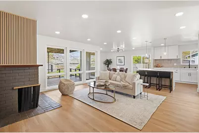 2462 Town Circle, Sacramento, CA 95821 - Photo 9