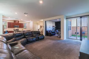 130 Bywell Bridge Cir, Sacramento, CA 95823 - Photo 13