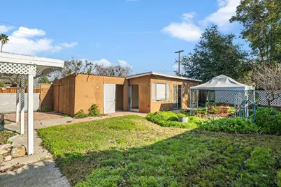 2043 Ellis St, Modesto, CA 95354 - Photo 33