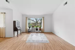 2926 Snowbrook Ct, Stockton, CA 95219 - Photo 7