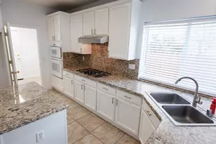 10208 Jenny Lynn Way, Elk Grove, CA 95757 - Photo 13