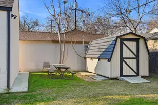 125 E 12th St, Tracy, CA 95376 - Photo 33