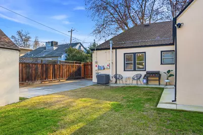 125 E 12th Street, Tracy, CA 95376 - Photo 35