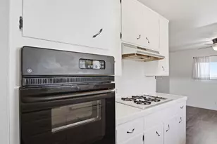 1805 Myrtlewood Dr, Ceres, CA 95307 - Photo 9