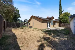 7017 Sprig Dr, Sacramento, CA 95842 - Photo 29