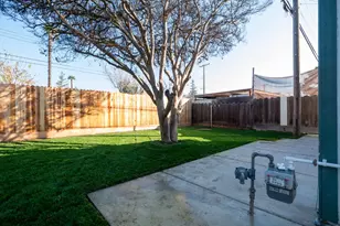 833 Holly Dr, Lodi, CA 95240 - Photo 43