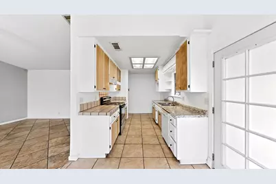 2405 NE Bucknell Street, Turlock, CA 95382 - Photo 13