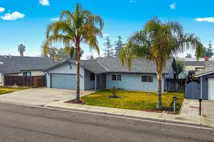 2405 NE Bucknell St, Turlock, CA 95382 - Photo 1