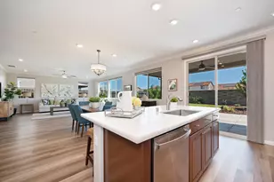 9173 Vervain Wy, Sacramento, CA 95829 - Photo 17