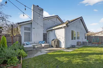 3333 Grimshaw Way, Elk Grove, CA 95758 - Photo 43