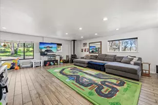 10585 Joeger Rd, Auburn, CA 95602 - Photo 7