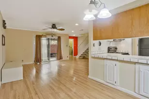 506 Roundtree Ct, Sacramento, CA 95831 - Photo 9