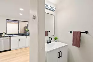 6746 Calvine Rd, Sacramento, CA 95823 - Photo 7