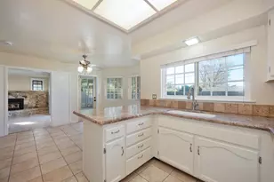 5831 Hesper Way, Carmichael, CA 95608 - Photo 39