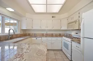 5831 Hesper Way, Carmichael, CA 95608 - Photo 35