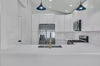8438 Cold Water Court, Elk Grove, CA 95624 - Photo 9