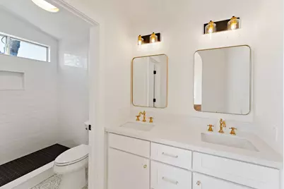 8438 Cold Water Court, Elk Grove, CA 95624 - Photo 7