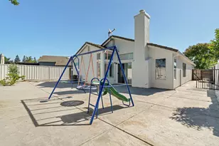 8438 Cold Water Ct, Elk Grove, CA 95624 - Photo 33