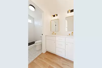 8438 Cold Water Court, Elk Grove, CA 95624 - Photo 11