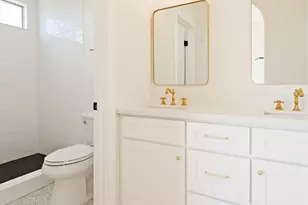 8438 Cold Water Ct, Elk Grove, CA 95624 - Photo 11