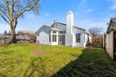 8438 Cold Water Court, Elk Grove, CA 95624 - Photo 15