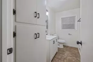 980 E Apricot Ave, Tulare, CA 93274 - Photo 19