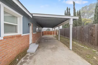 980 E Apricot Avenue, Tulare, CA 93274 - Photo 3
