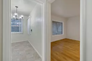 980 E Apricot Ave, Tulare, CA 93274 - Photo 9