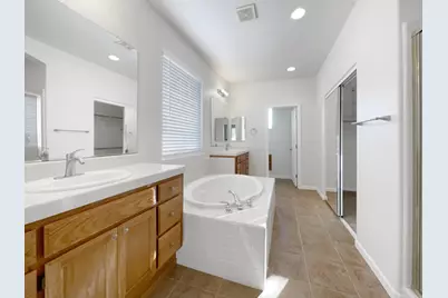 10921 Pelara Court, Rancho Cordova, CA 95670 - Photo 23