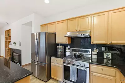 8753 Cypress Creek Way, Elk Grove, CA 95758 - Photo 17