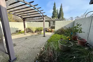 1720 Plaza De San Joaquin, Modesto, CA 95350 - Photo 9