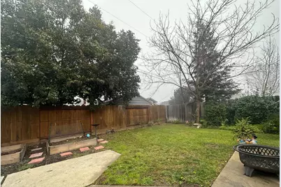 65 W Mariposa Avenue, Stockton, CA 95204 - Photo 5