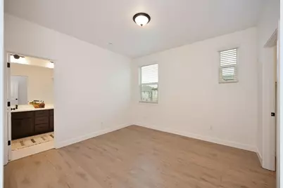 3260 Ronald Reagan Way, Sacramento, CA 95818 - Photo 45