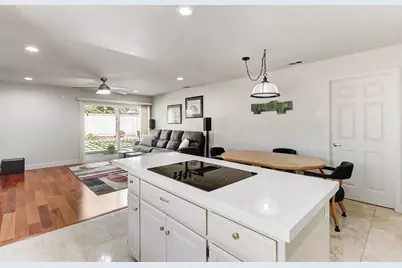 11704 Old Eureka Way, Gold River, CA 95670 - Photo 15