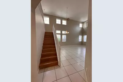 10324 Almanor Circle, Stockton, CA 95219 - Photo 9