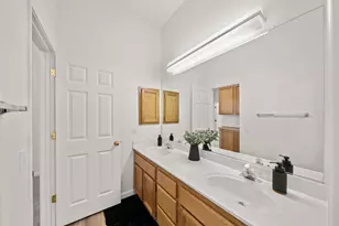 5207 Equestrian Ct, Rocklin, CA 95677 - Photo 27