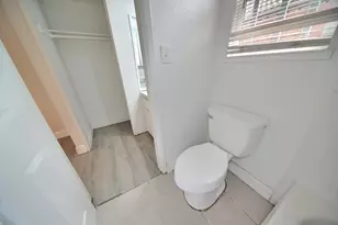 8107 Grenoble Way, Stockton, CA 95210 - Photo 41