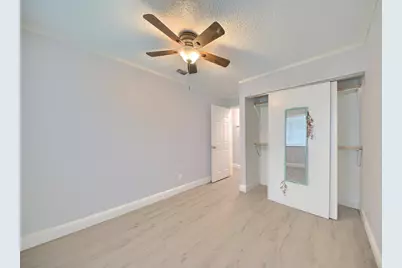 8107 Grenoble Way, Stockton, CA 95210 - Photo 35