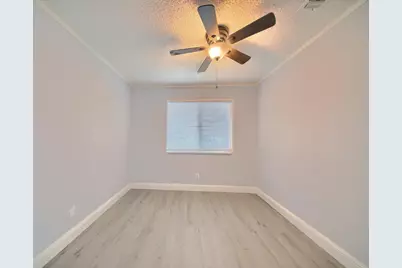 8107 Grenoble Way, Stockton, CA 95210 - Photo 37