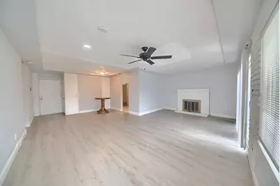 8107 Grenoble Way, Stockton, CA 95210 - Photo 25