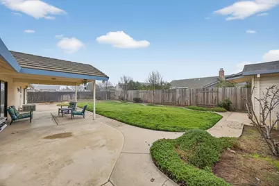 740 Lake Canyon Avenue, Galt, CA 95632 - Photo 33