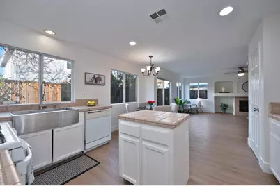 2461 Martin Anthony Court, Tracy, CA 95377 - Photo 9