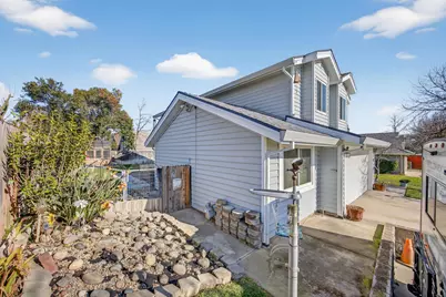 211 Berry Oak Court, Rio Linda, CA 95673 - Photo 5