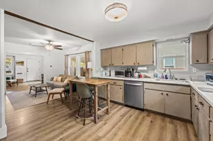 2220 9th St, Sacramento, CA 95818 - Photo 11