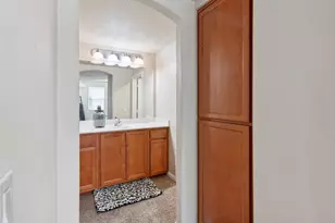 900 Moon Cir, Folsom, CA 95630 - Photo 23