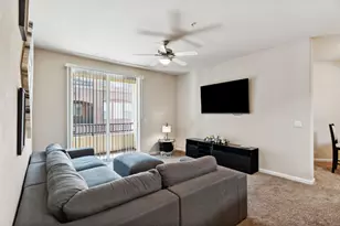 900 Moon Cir, Folsom, CA 95630 - Photo 9