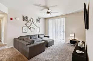 900 Moon Cir, Folsom, CA 95630 - Photo 7