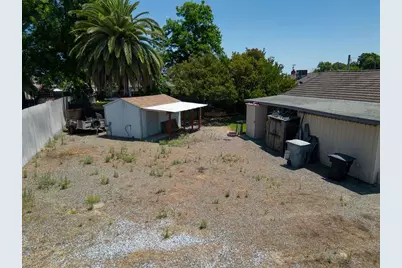 2212 Vine Avenue, Escalon, CA 95320 - Photo 15